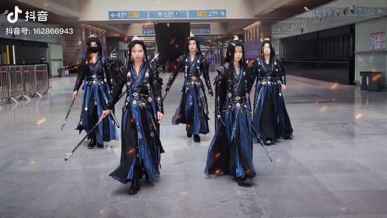 以一身病骨,撑起整个大梁杀破狼 玄铁营cos 顾昀cos