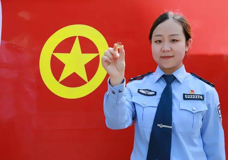 建团百年 青春有我_百年青春当燃有我_团旗_肖倩