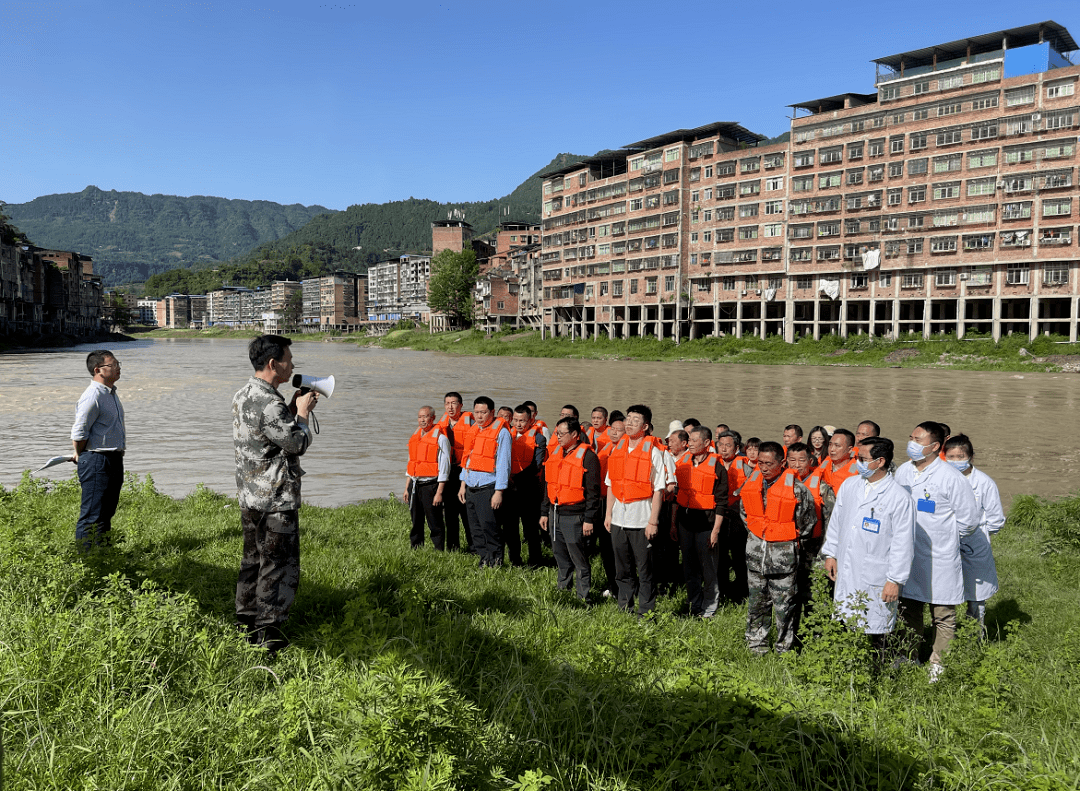 宣汉县五宝镇:未雨绸缪筑防线 防患未然保安全