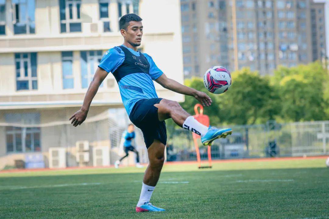 官宣麦麦提阿卜杜拉艾孜麦提加盟南通支云