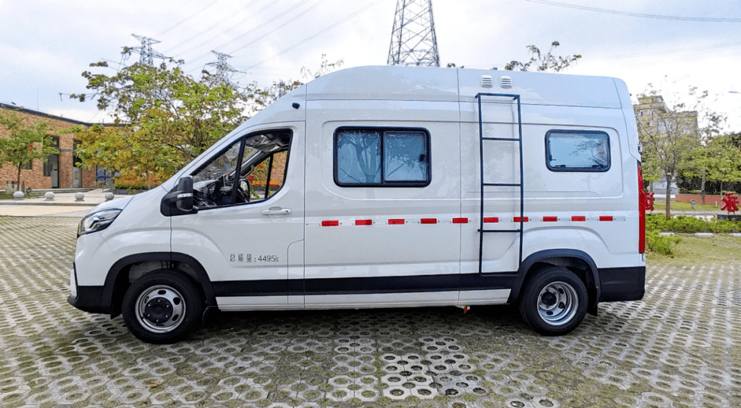 房车己成团底价2298w壹达大通v90b型房车手慢无