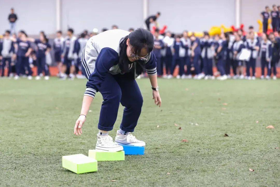 诸暨市暨阳分校举行首届趣味活动节