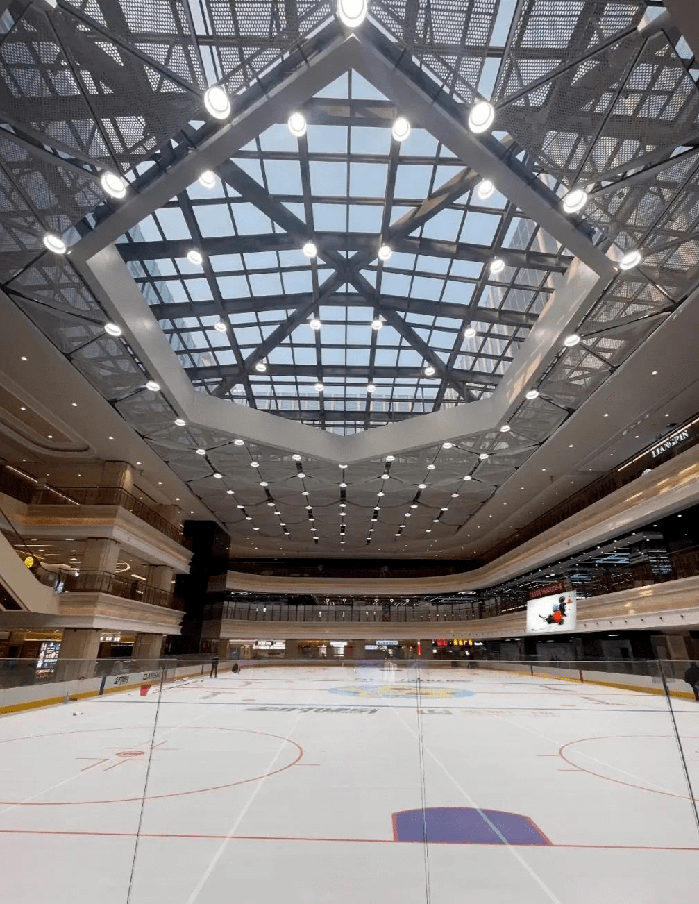 今天起黄岛金鼎广场这里要火了