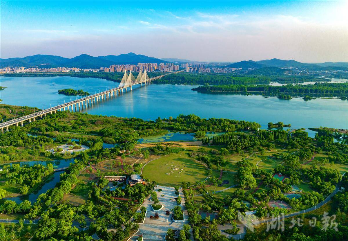 襄阳汉江公园图片