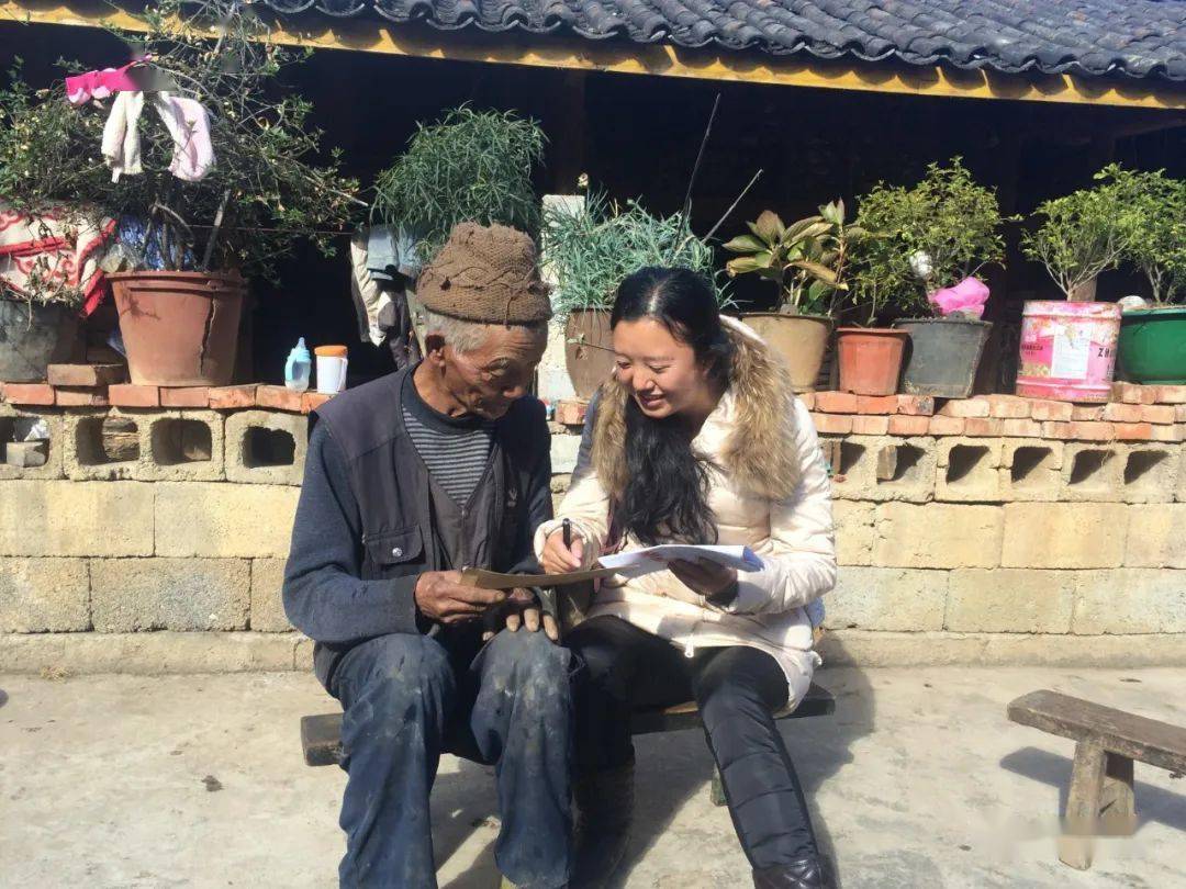 一个扶贫女战士用6年的实际行动诠释了一个扶贫工作队员的责任与担当