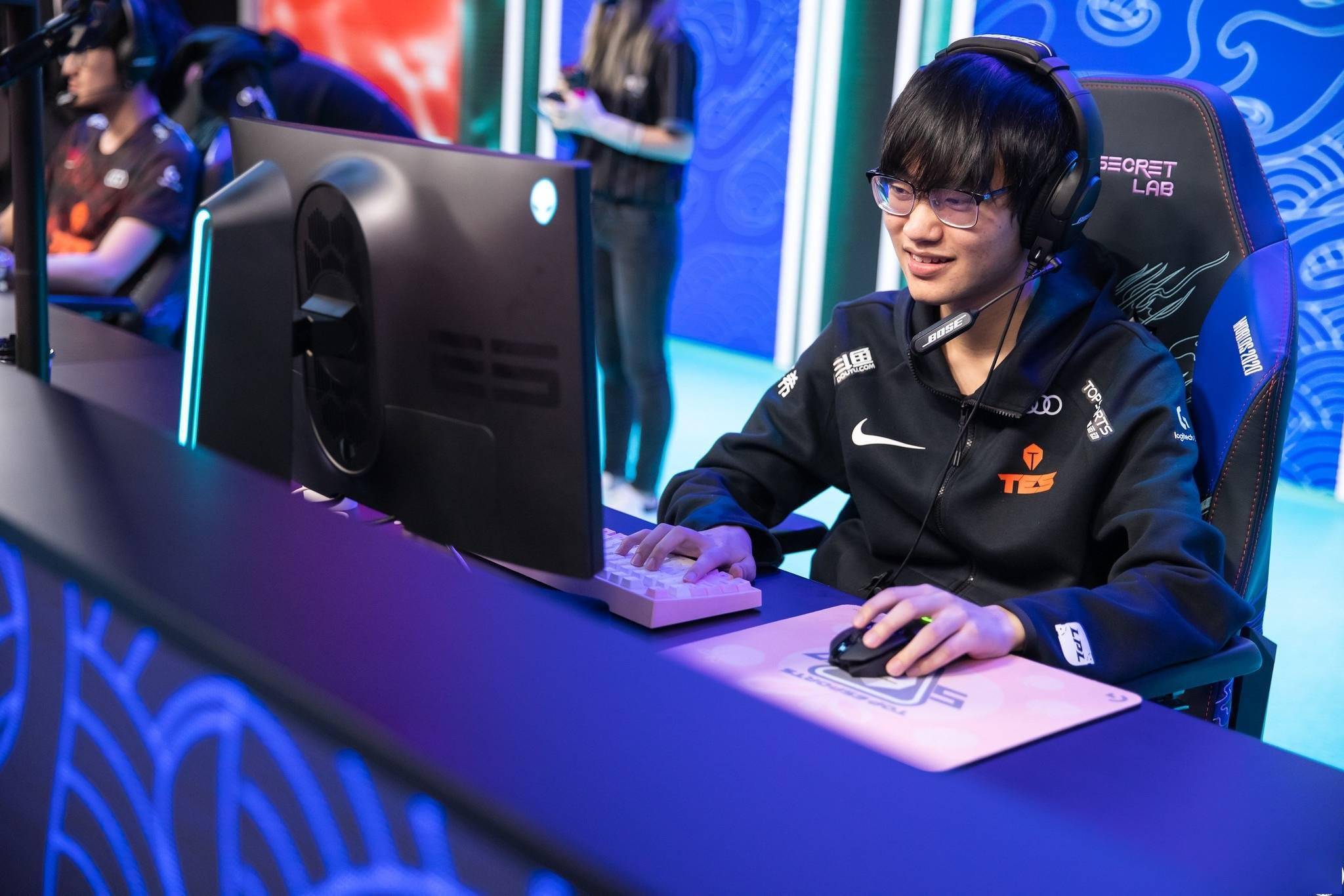 msi前knight丑闻事件总梳理!已触碰道德底线_左手_贝贝_朋友