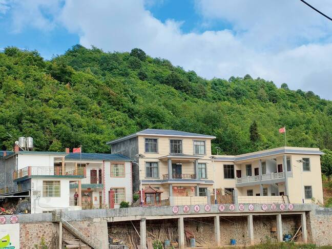 不等不靠富宁这个边境村即将蝶变