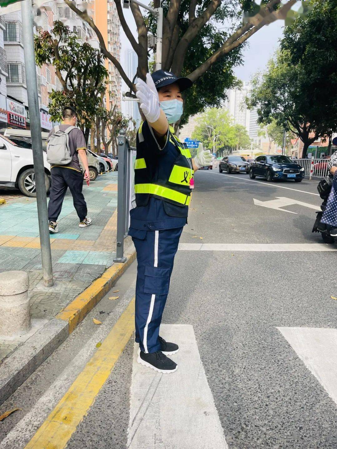 他山之石 | 福建省厦门市义务交警队汇点滴之力,筑文明之城!