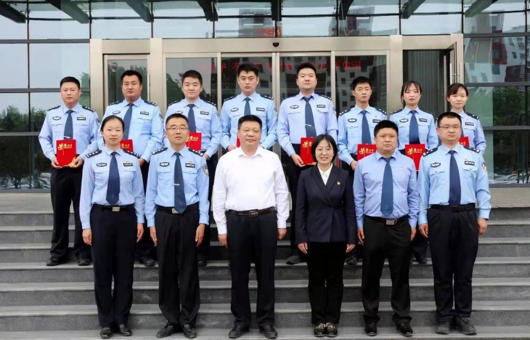 泗水县公安局举办五四杰出青年民警表彰暨青年民警理论学习小组成立