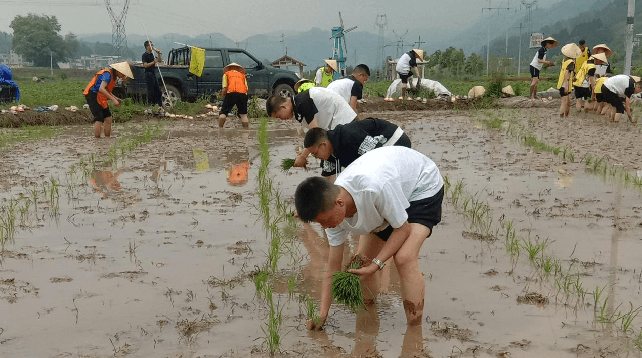 岑巩：全力创建研学旅游“黔东阵地”