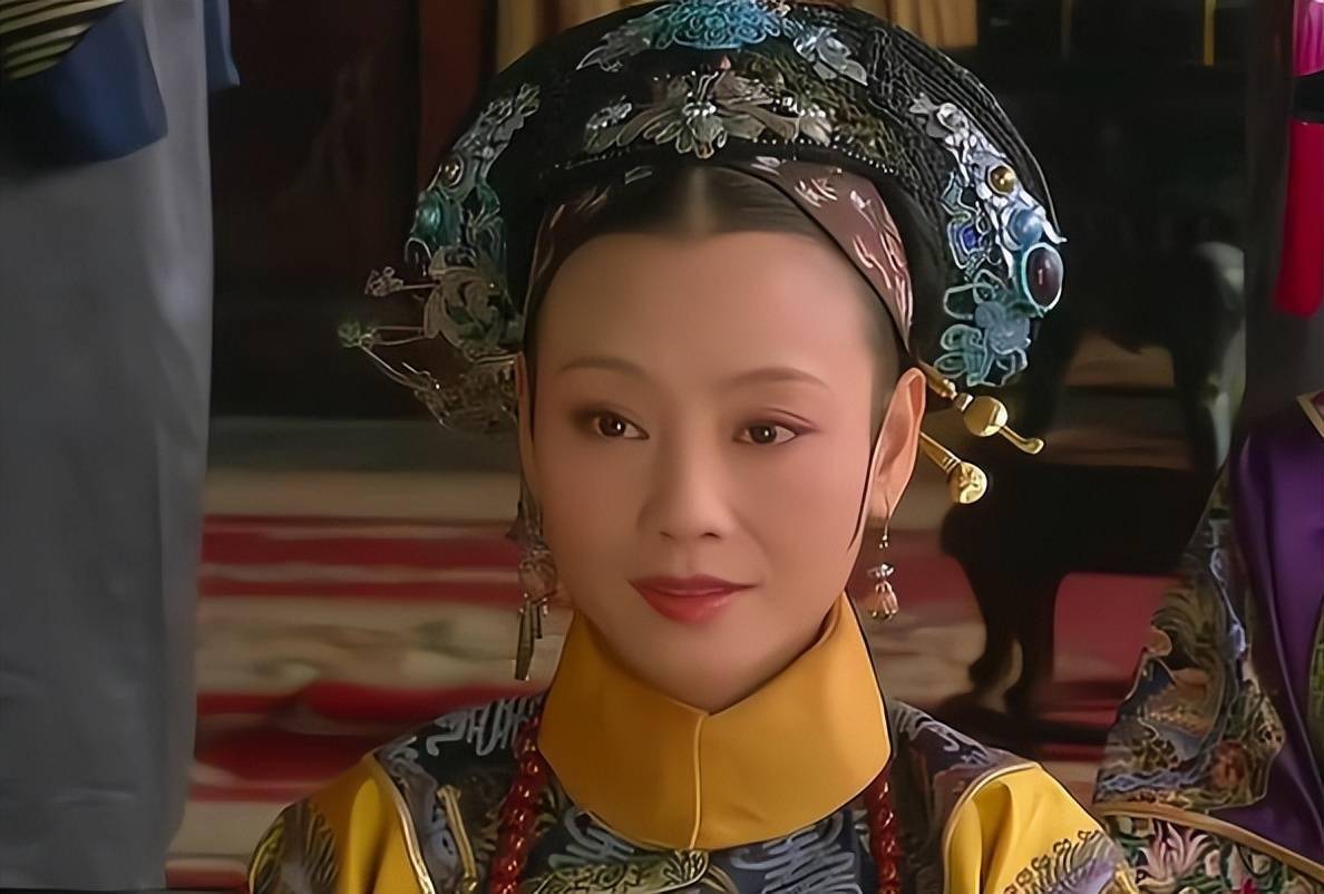 甄嬛传端妃病态的背后是她杀嫔妃夺子女的狠毒