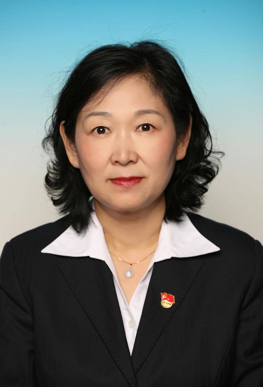 护士节齐鲁医院刘春兰荣获中华护理学会杰出护理工作者称号