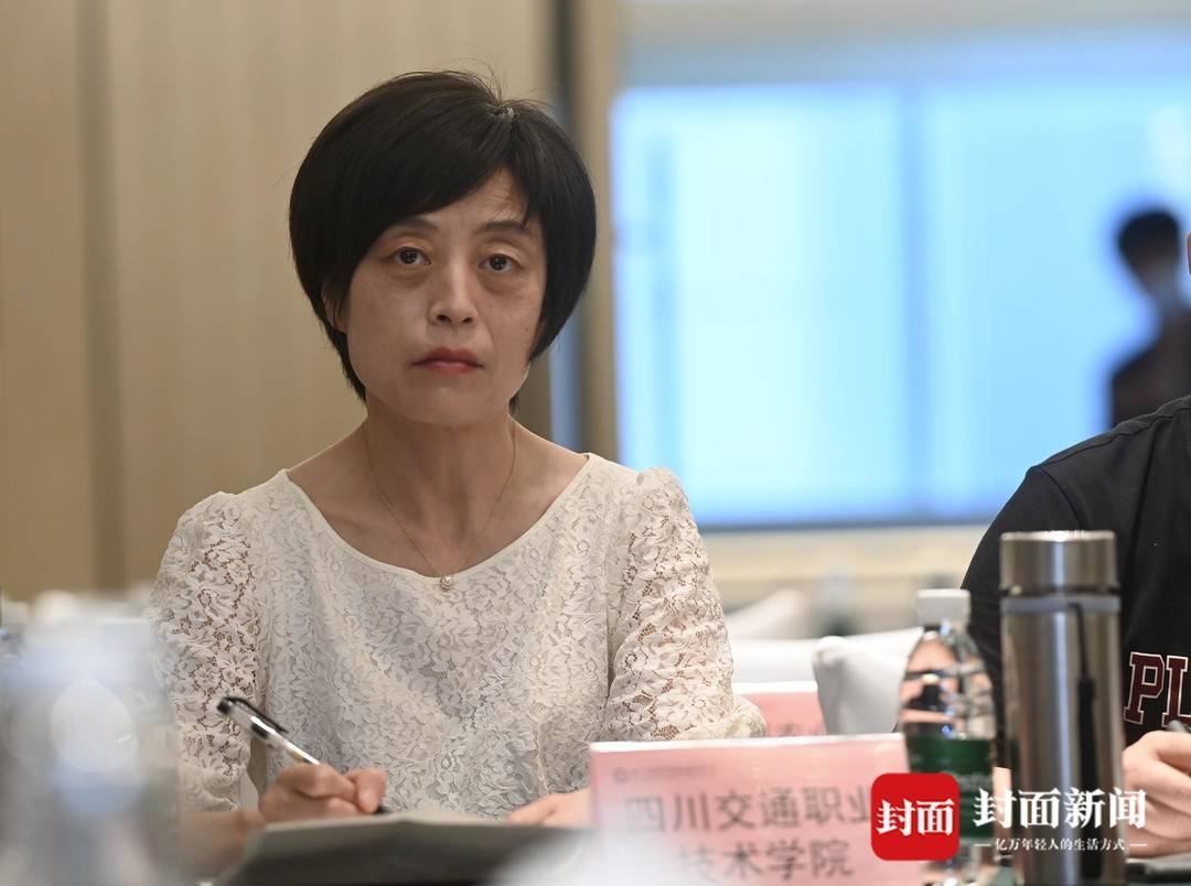 四川交通职业技术学院招就处处长李燕校企合作贯穿学校人才培养