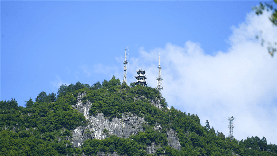 石阡五老山图片