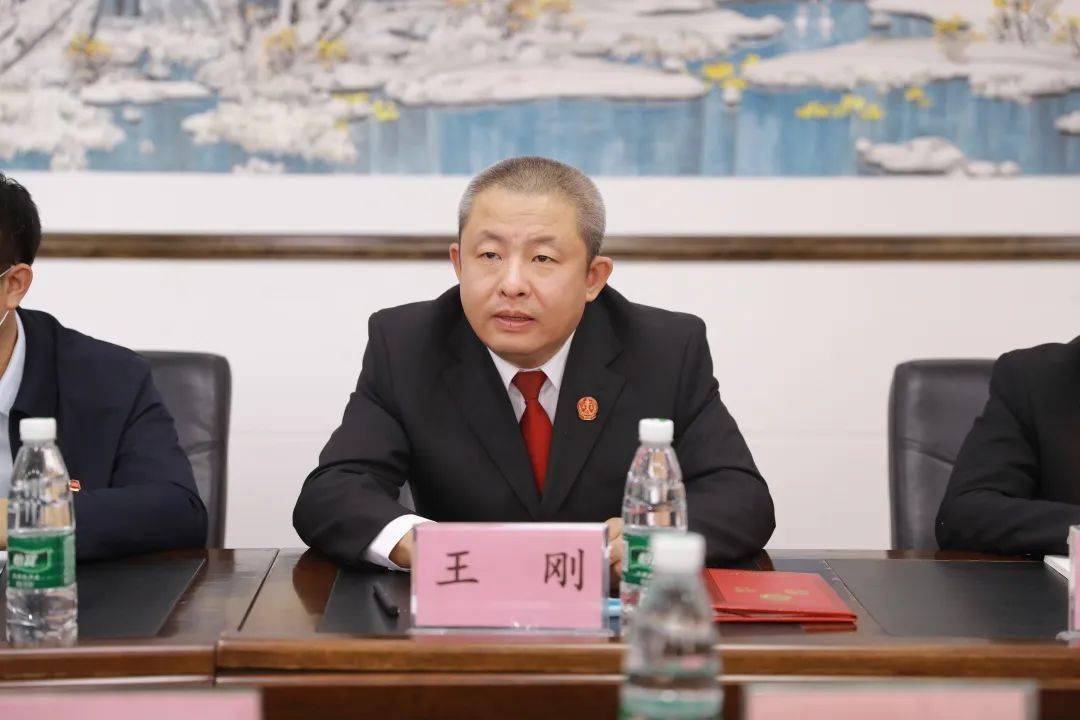 局副局长付延权伊春市第一中学党委书记王彦彬伊春市一中党委副书记