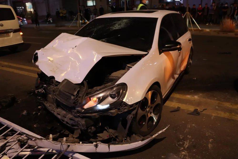 "好像撞车了,其他不记得……"_刘某_机动车_事故