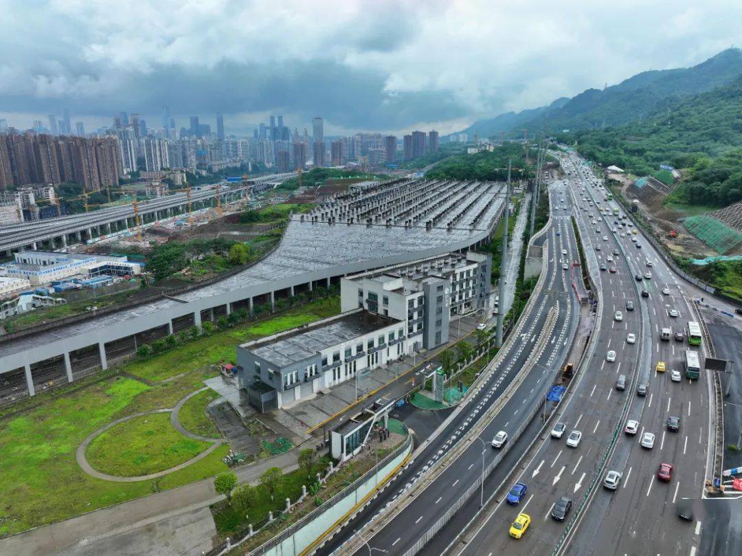 通车啦烟雨路至内环段上行隧道通车啦