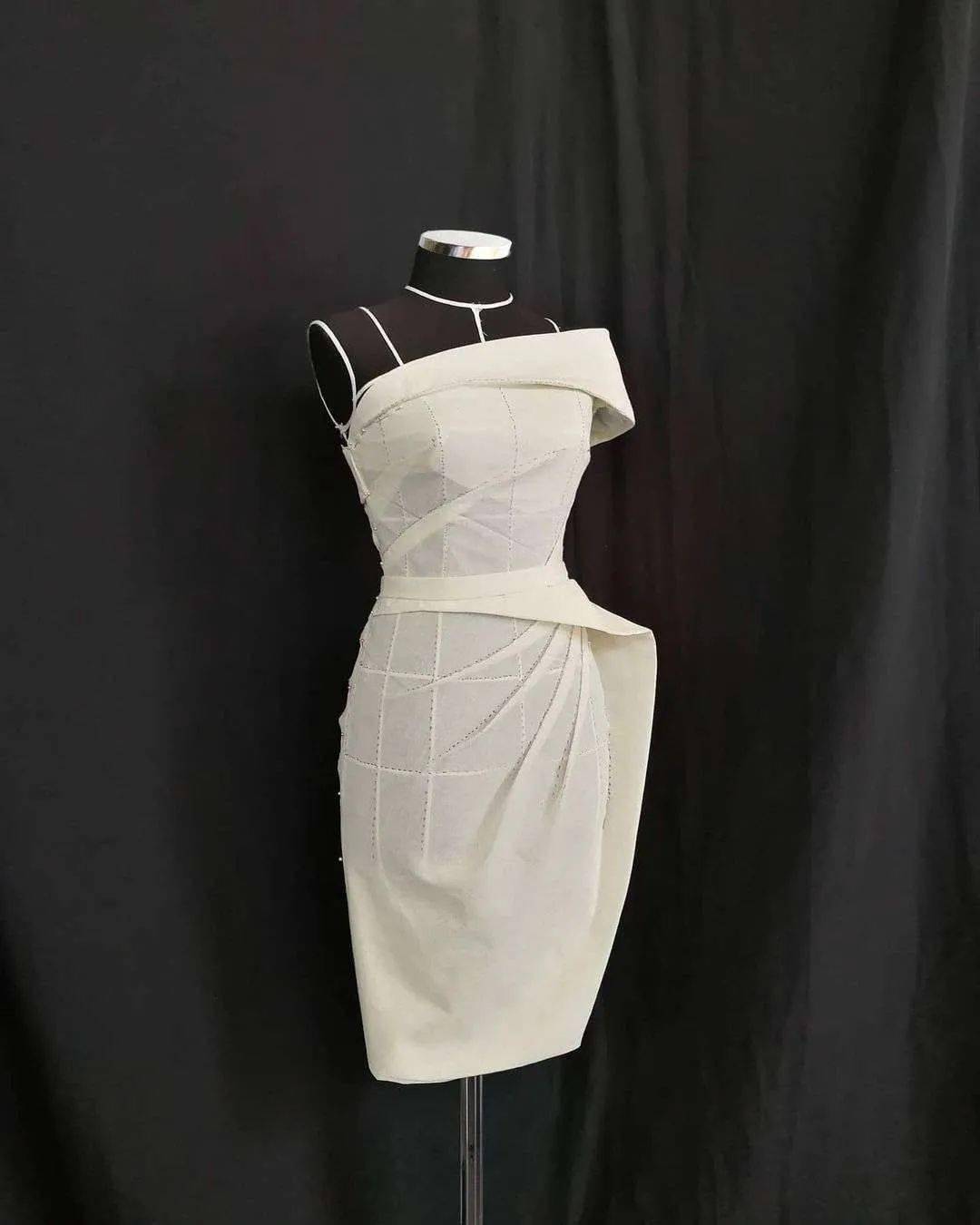 百余种立裁案例一次看个够!(创意结构全靠立体造型)_裁剪_服装_人体