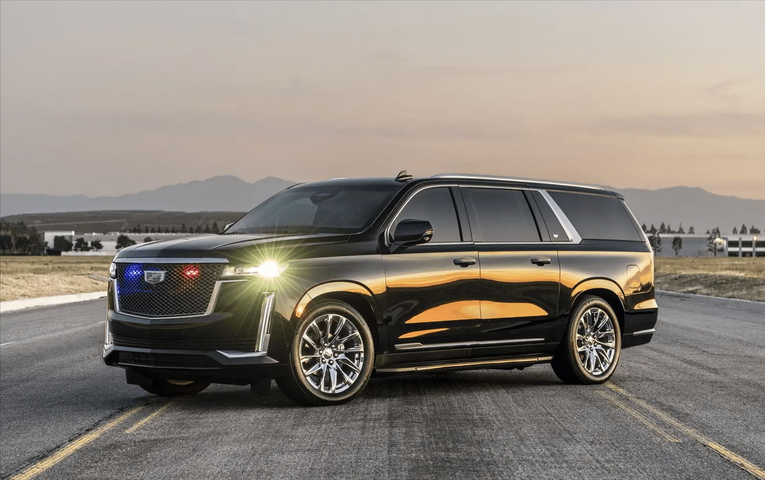 "装腔作势"的凯迪拉克凯雷德防弹版:安静地作个"浴帝"不好吗