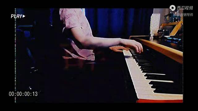 钢琴百年孤寂