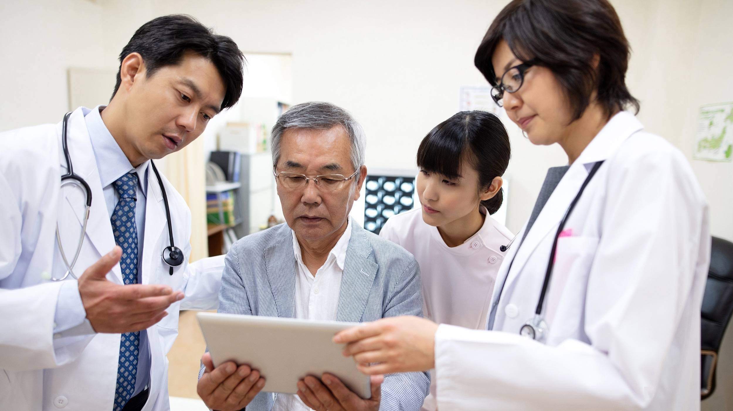 2元/盒降到9.6元;小儿肺咳颗粒从58.8元/盒降到34.2元.