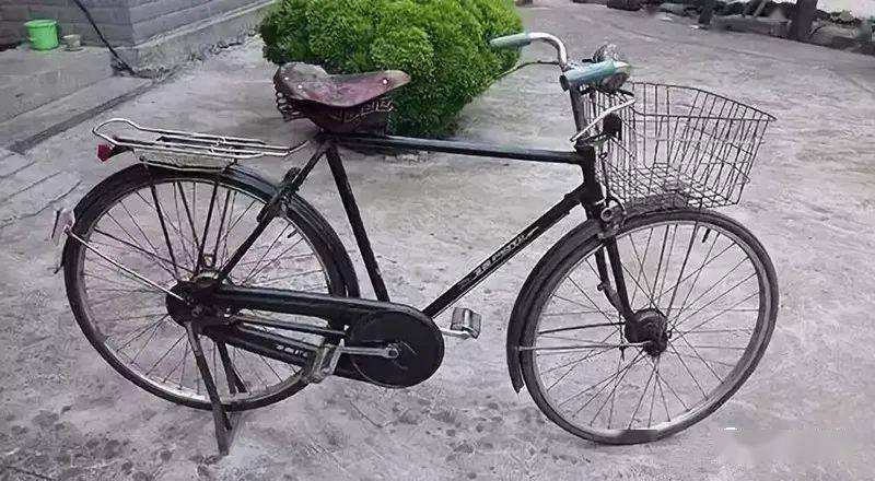 第一批共有10辆,采用的是凤凰牌自行车的技术,取名为飞鱼牌