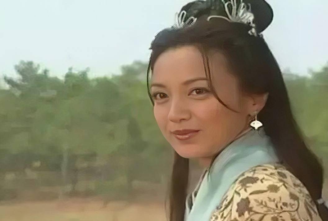 与女友甜蜜庆生,全家定居国外_杨婉仪_hannah_王帅勋