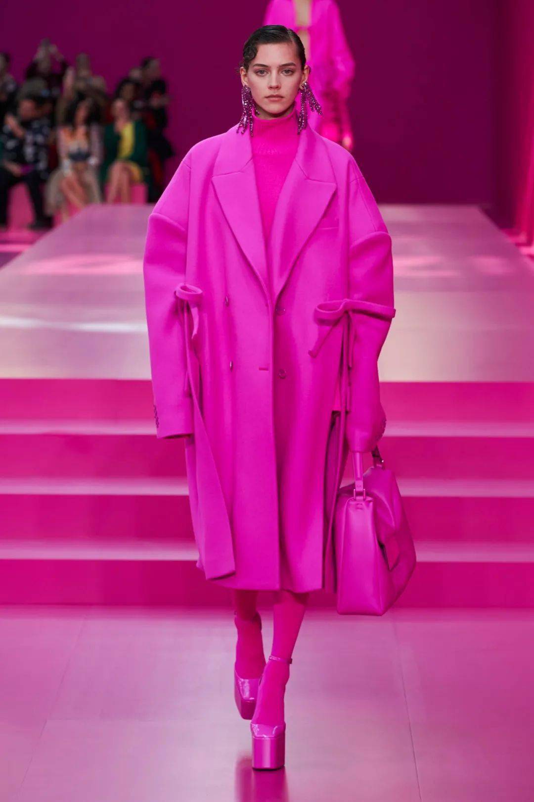 hot pink 是新的千禧粉_粉色_timothe_颜色