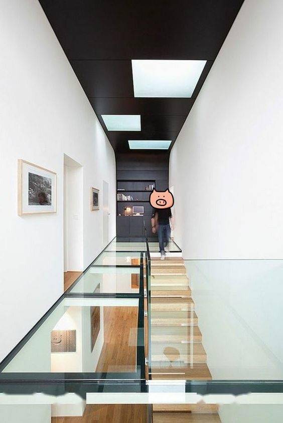 胆子真肥在5米层高阁楼顶部做悬空玻璃走道好没安全感