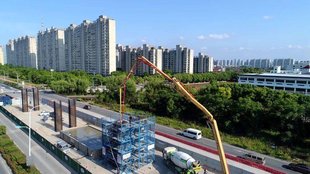中横线东西向贯穿前湾新区,是慈溪城区绕城快速路的北线,也是慈溪杭湾