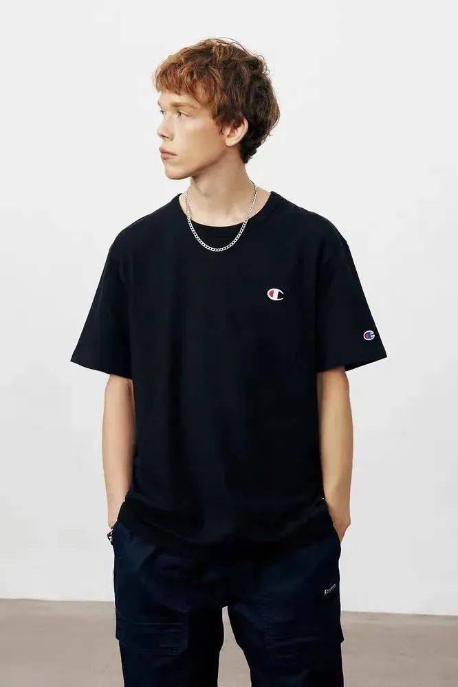 明星都在穿的百年潮牌championt恤118元就买到了数量不多快抢