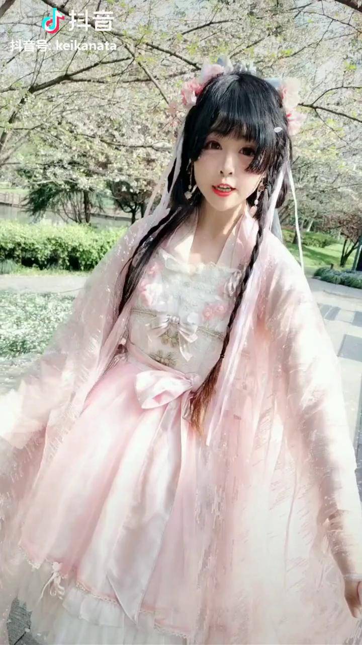 lolita漢服我一定是第一個把天國少女櫻茶和漢服鮫人淚搭在一起的人