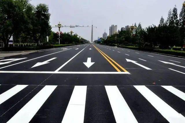 开车多年这几种标线你能分清吗路上被抓拍就是因为没搞懂这个