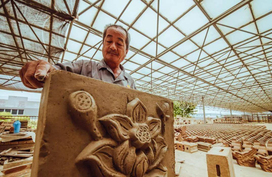 山东手造圣城有礼曲阜琉璃瓦满溢中国风