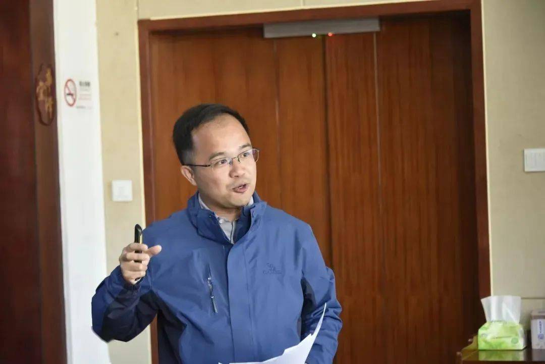 会社区心理健康委员会主任委员,杭州团市委12355热线督导顾俊峰分享