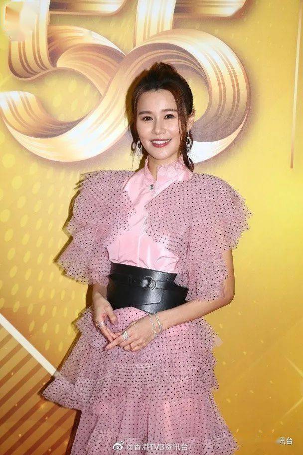 黄翠如放完10个月大假复工单拖到摩尔多瓦拍旅游节目