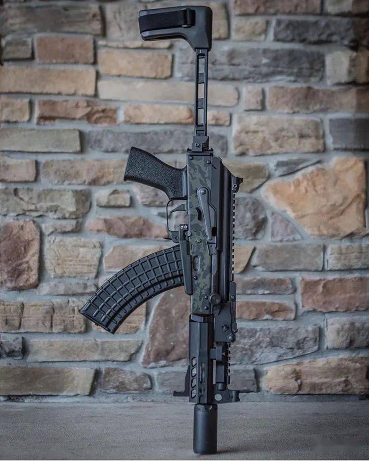 大热武器使用slr公司配件拼装的ak美图欣赏