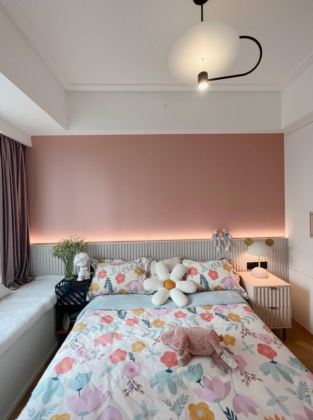 粉粉嫩嫩的公主房改造完成,买对乳胶漆安心入住