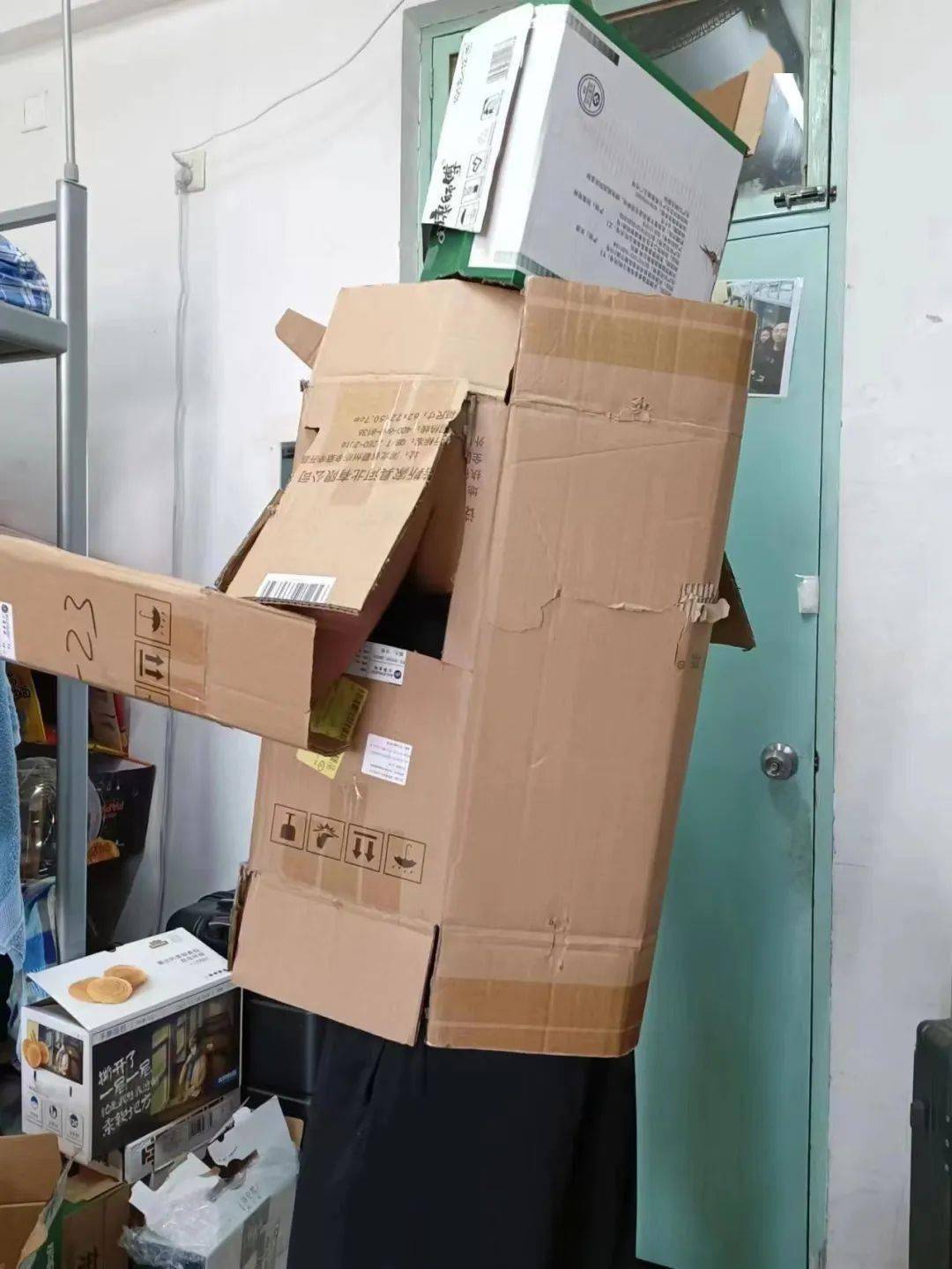 与宿舍楼亲密共处8天的biter竟是这样的