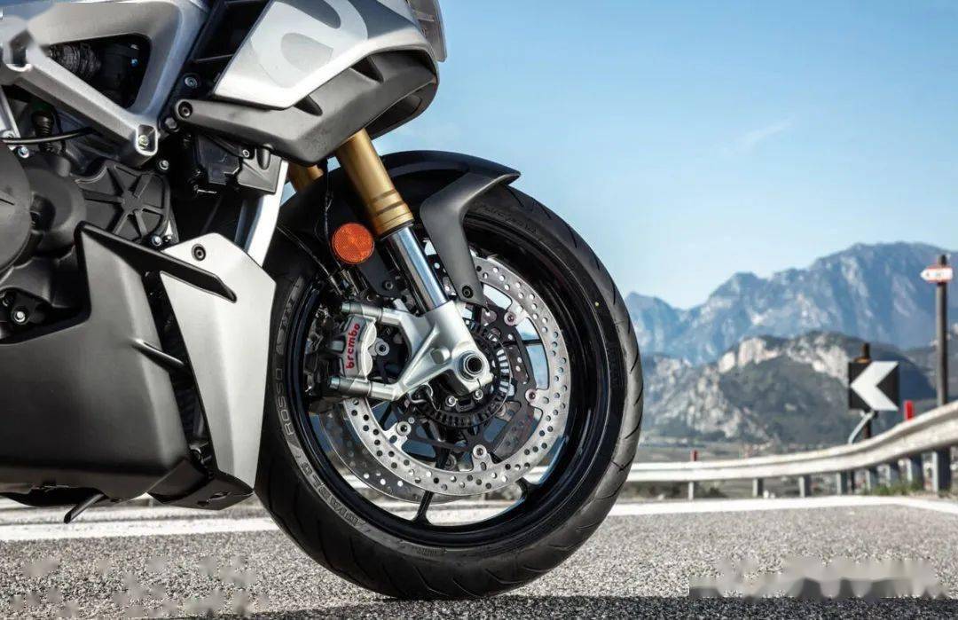 公升级运动车型新选择阿普利亚rsv4factorytuonov4国内上市丨业界