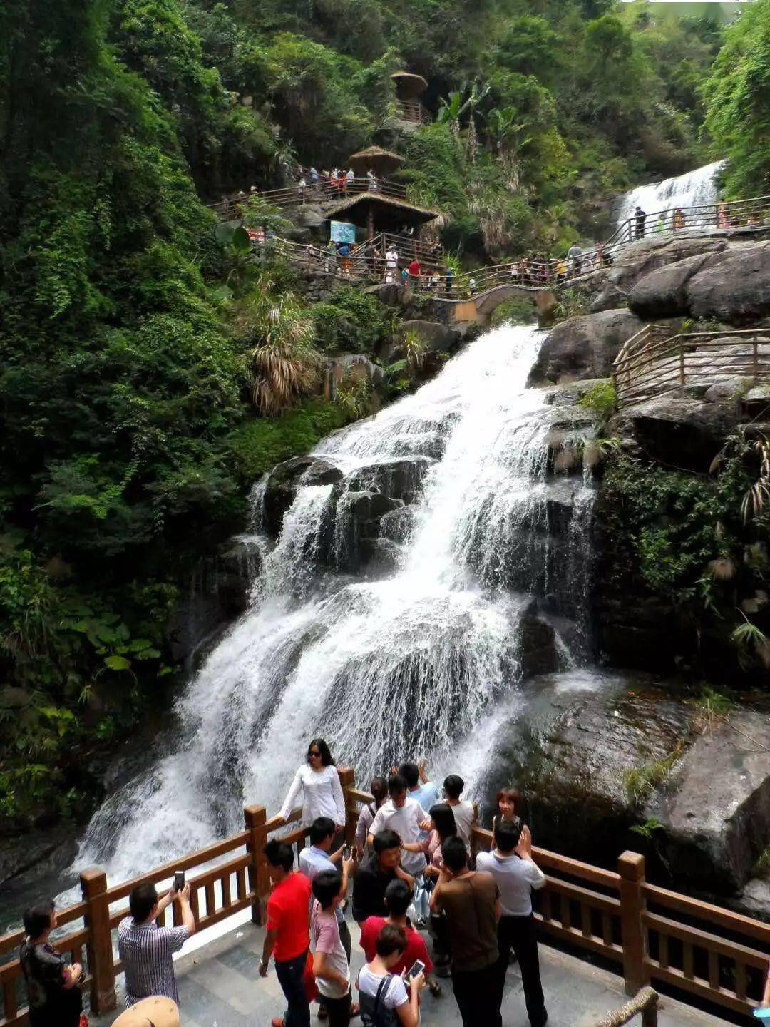 揭西黃滿寨瀑布群 京明度假村長城1日遊_旅遊_落差_門票