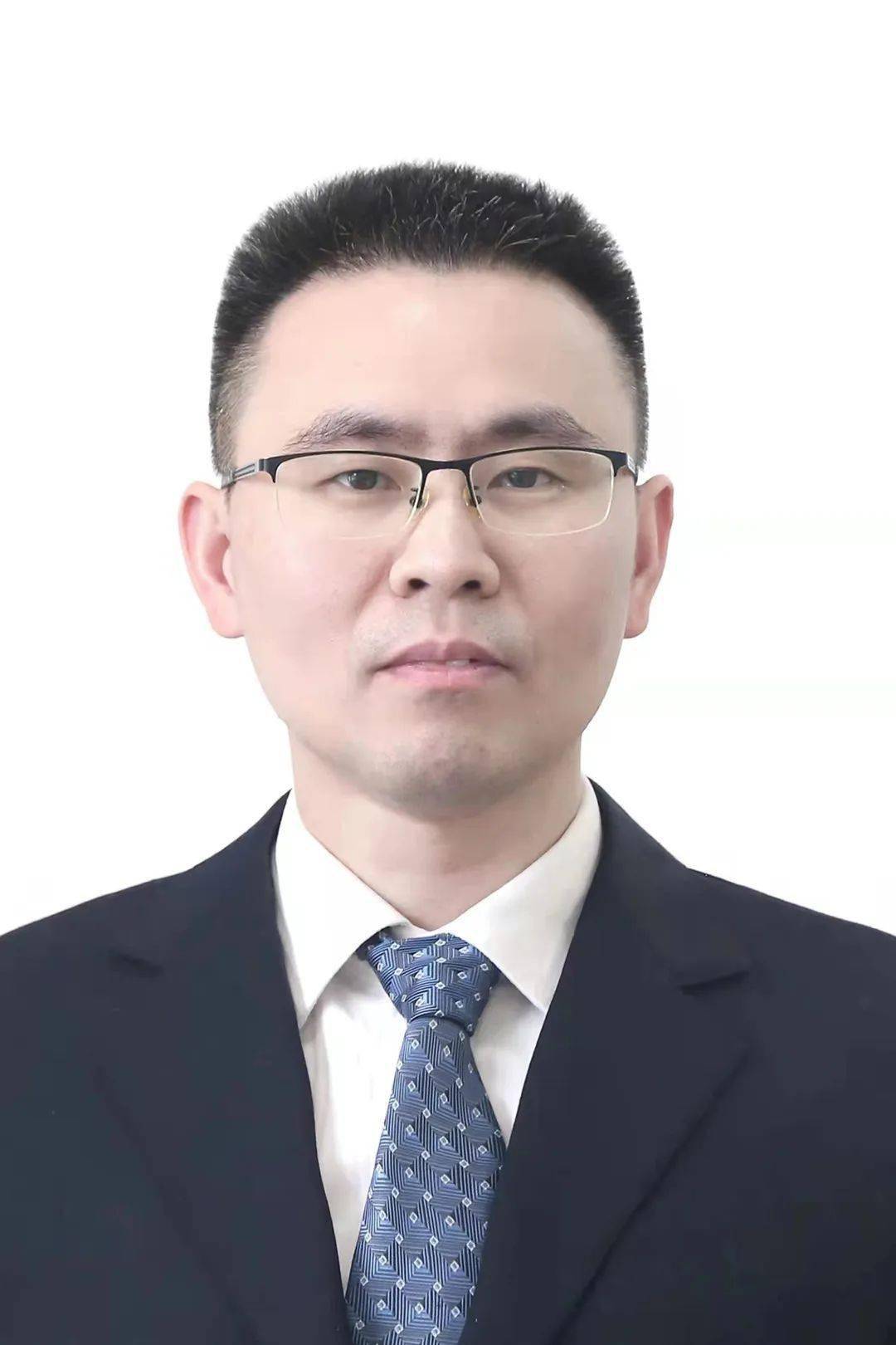 周继华"(科技工作者排名不分先后)的理解吧~"创新争先 自立自强"去