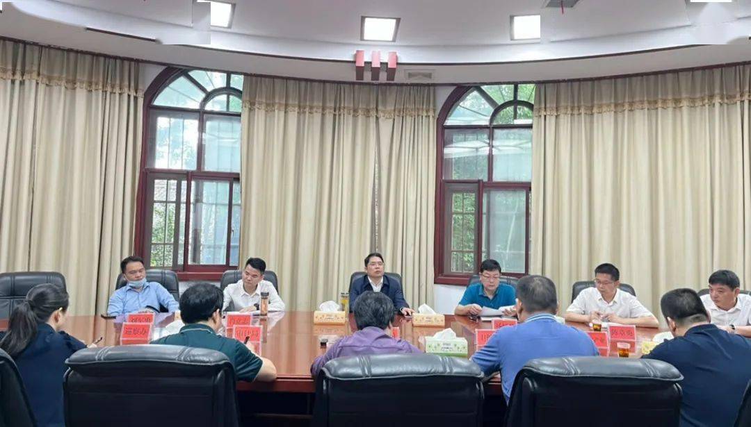 县委副书记,县长杨红兵,以及肖立志,陈章勇,刘军勇,胡松田等领导参加.