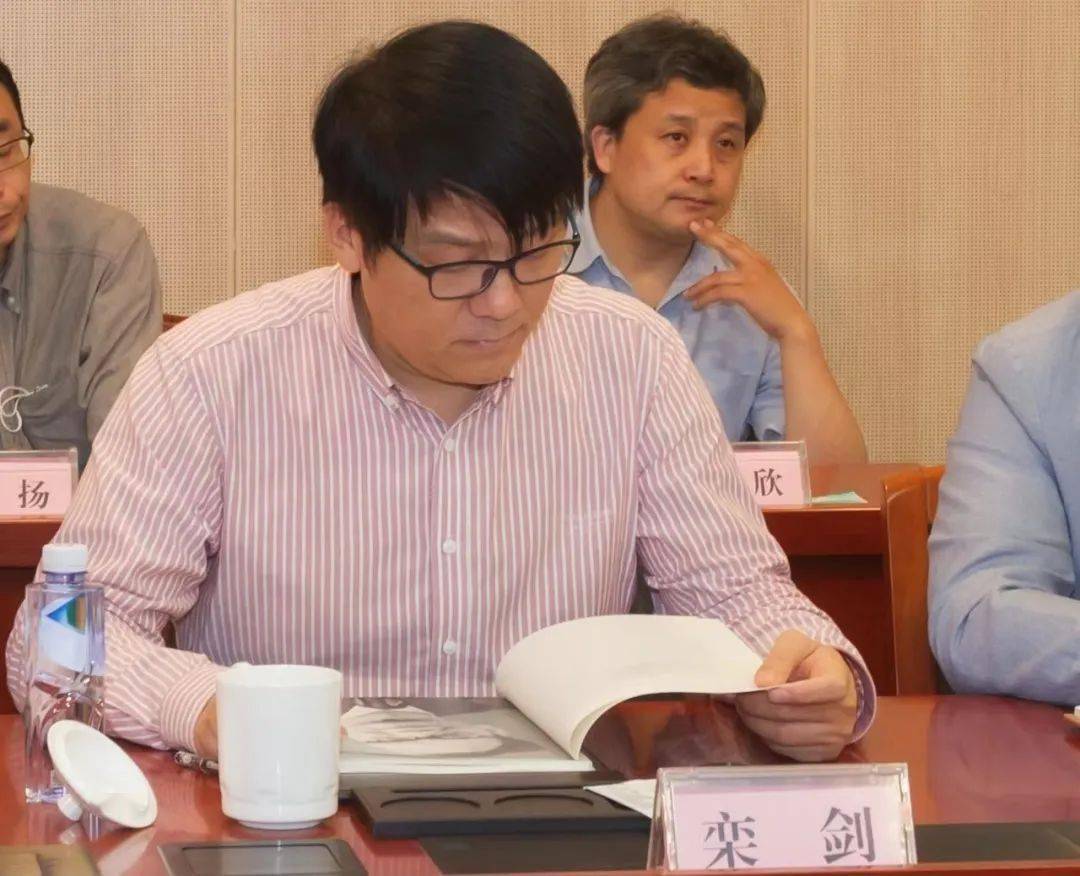 资讯丨真情清韵映平生康平百年纪念作品回顾展捐赠仪式暨艺术座谈会在