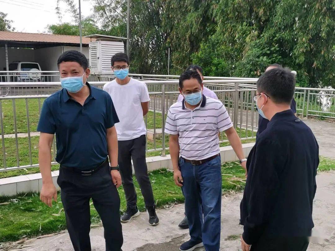 盈江县县委书记李兴庄到德宏分局拉贺练水文站检查指导防汛工作
