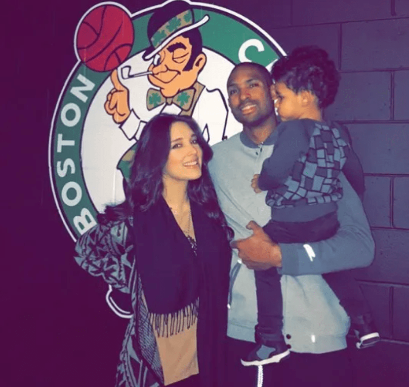 但霍福德很快就能冷静下来,反过来安慰妻子,"我觉得吧,其实已经习惯了