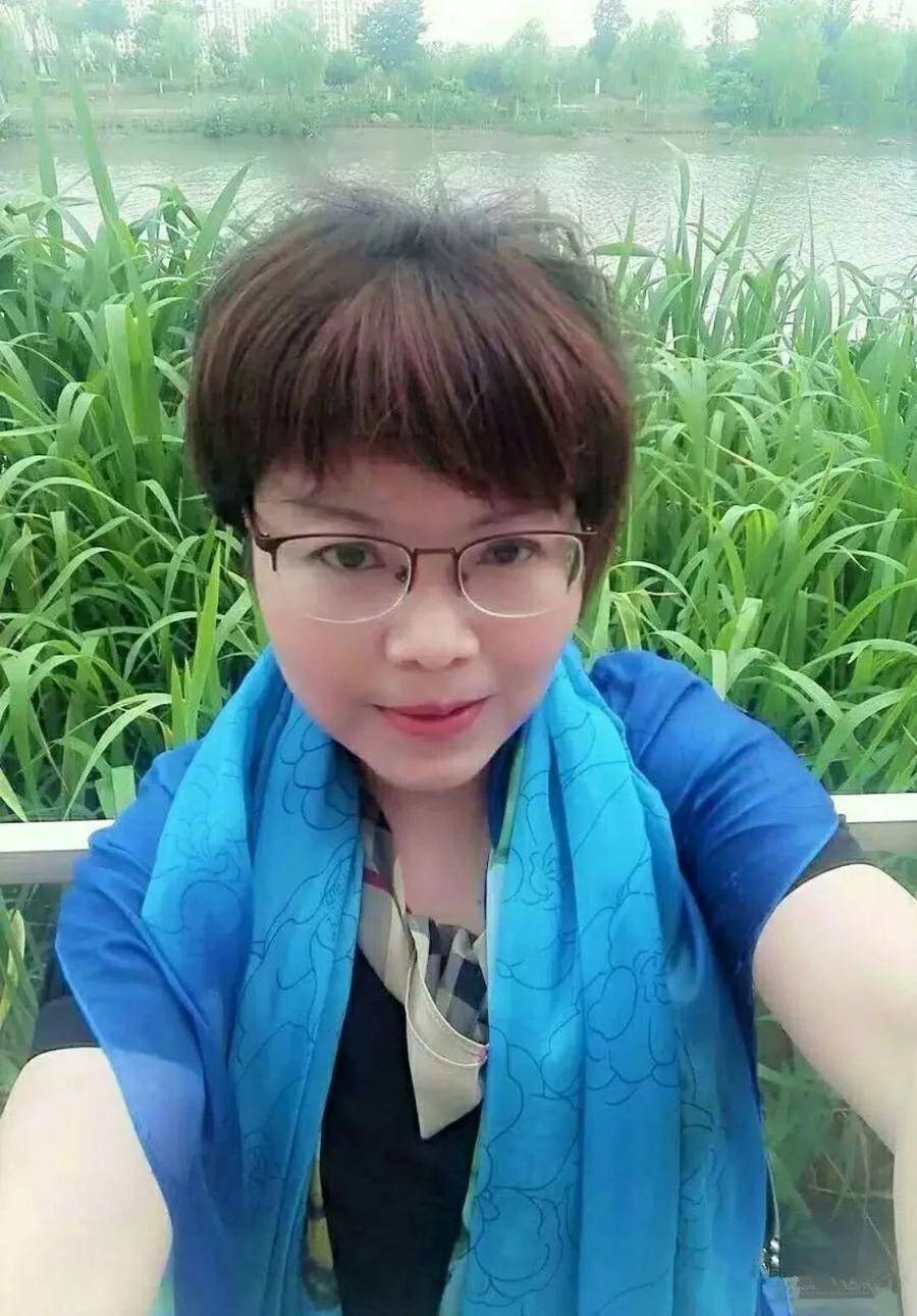 2021年创作情况:作家简介:蓝茹,本名吴何岷,退役军人,曾任解放军报