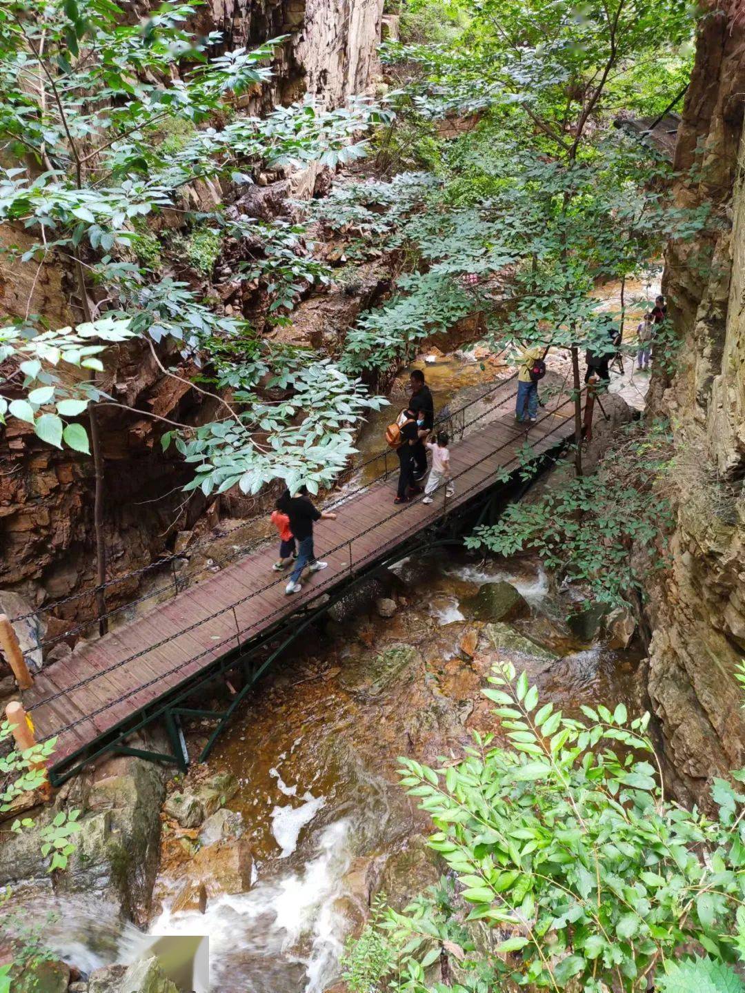 石林峽景區歡迎您:鈦合金觀景臺 瀑布 七彩池(附圖)_雲海_平谷_峽谷