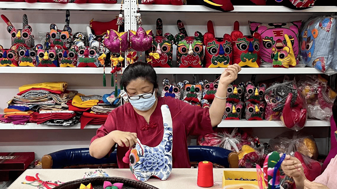 鹰城巧姐|鲁山县"布老虎"传承人:张秋月_作品_文化_造型