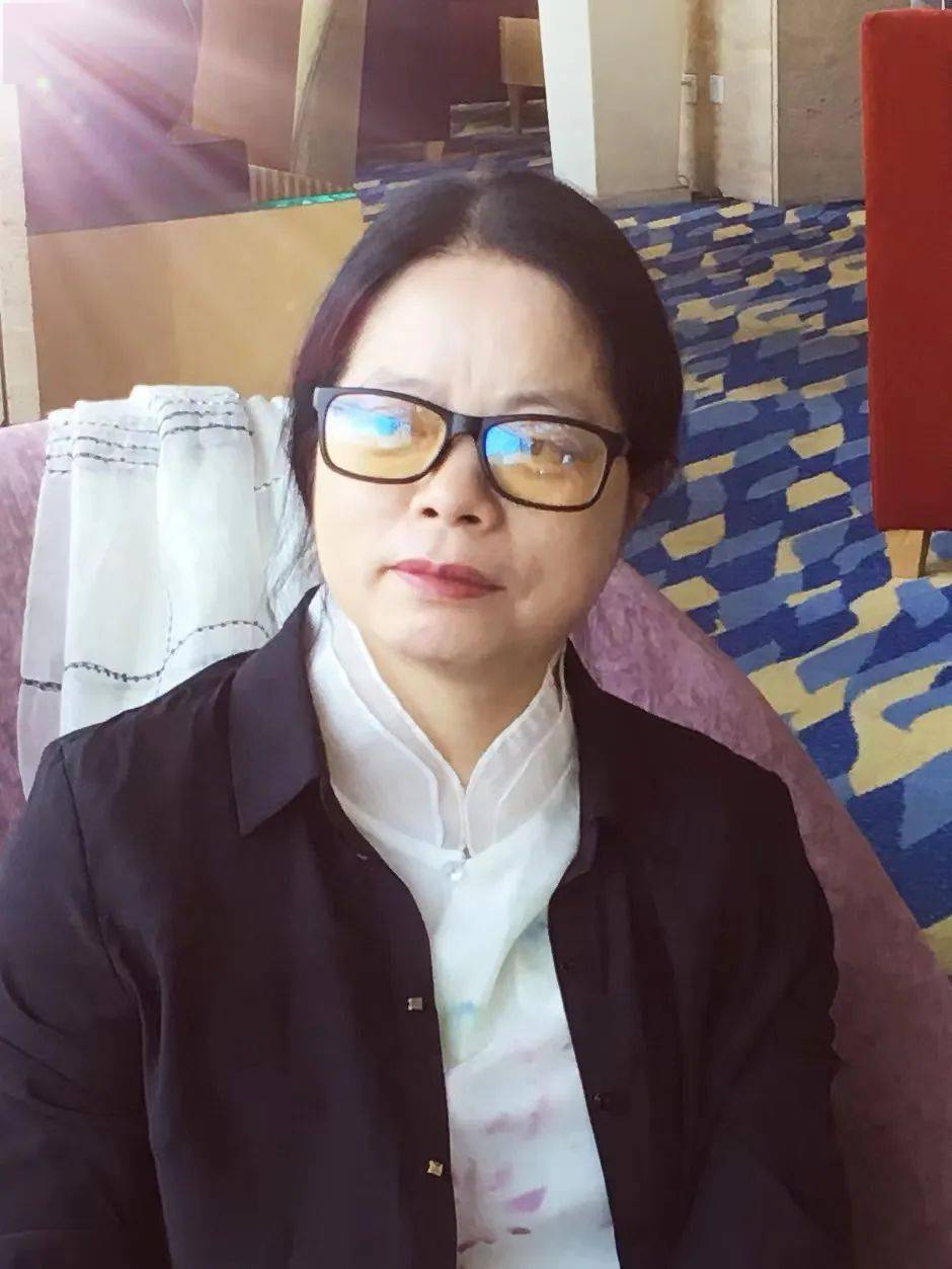 授权作者简介:彭玲,河北省沧州晚报主任记者,评论员,河北省作家协会